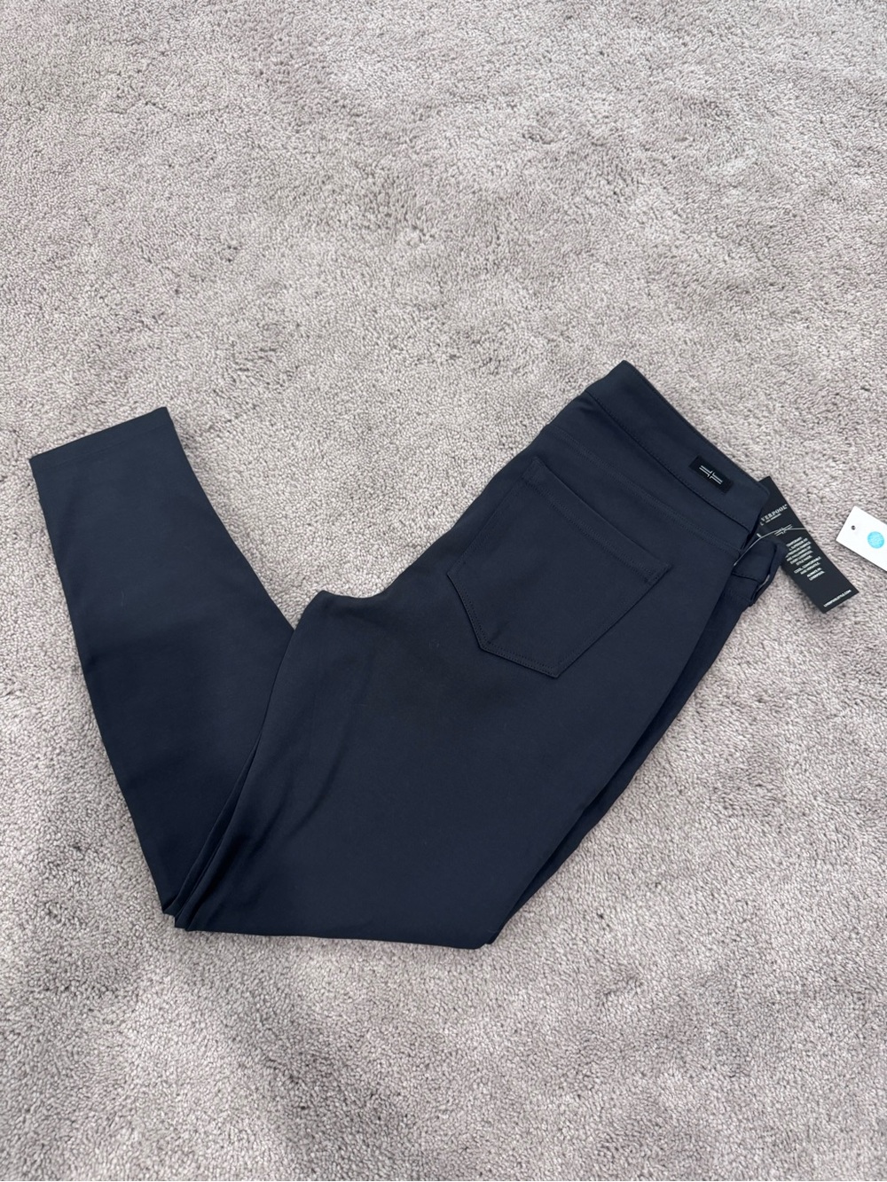 NWT Liverpool Navy Skinny Pants